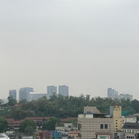 Kazi Family Hotel / Guest House Seoul Bagian luar foto